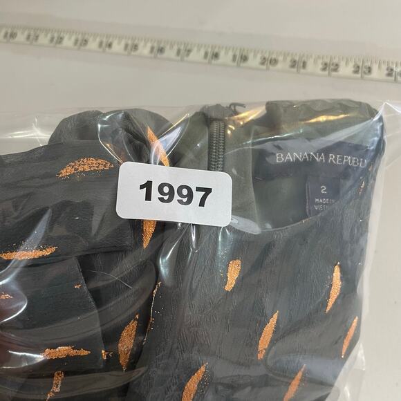 Banana Republic Olive Green Gold lined Short Dress Sheer Sleeves size 2 Evening - Picture 13 of 13